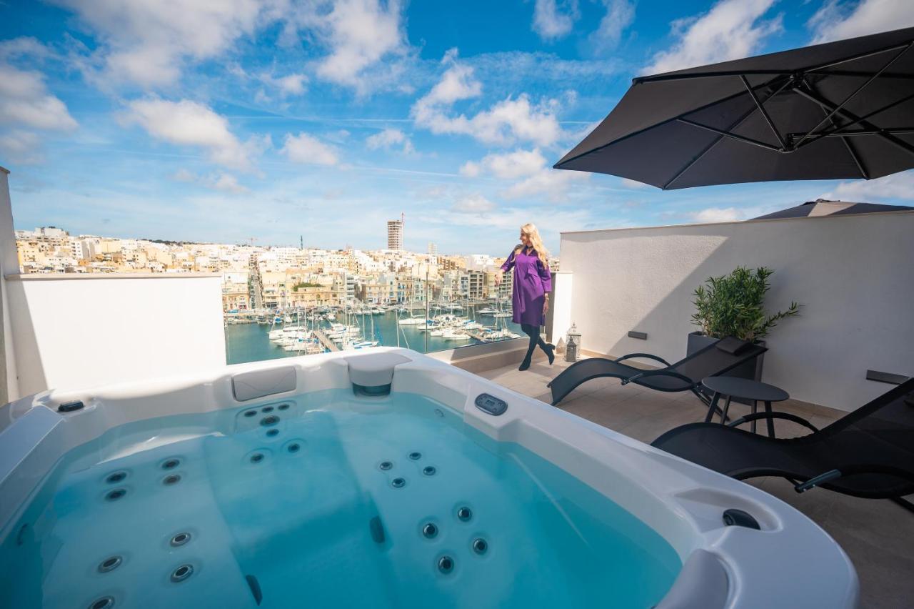 The Address Seafront Suites With Hot Tub Pietà Exterior foto